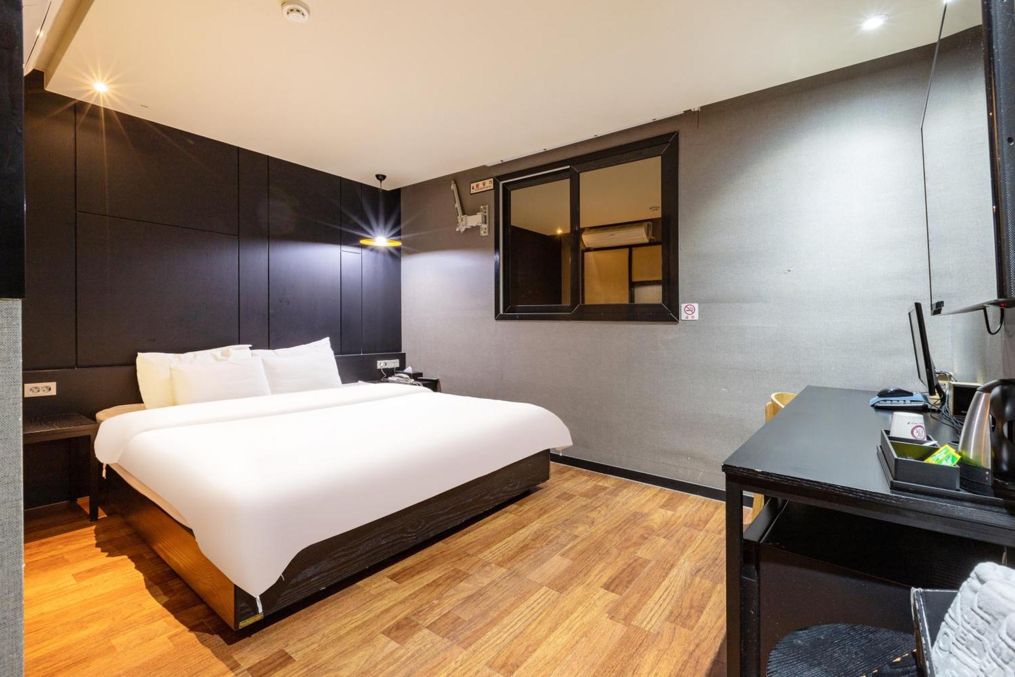 Dublin Hotel Busan Buitenkant foto